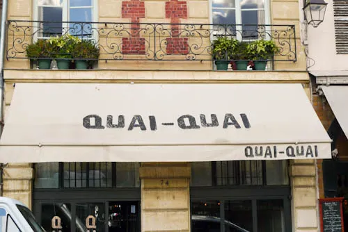 Le Quai Quai Restaurant Paris