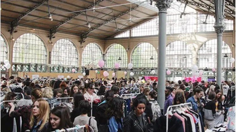 Vide-dressing géant au Carreau du Temple