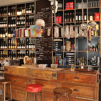 Monsieur : pour vous servir !
