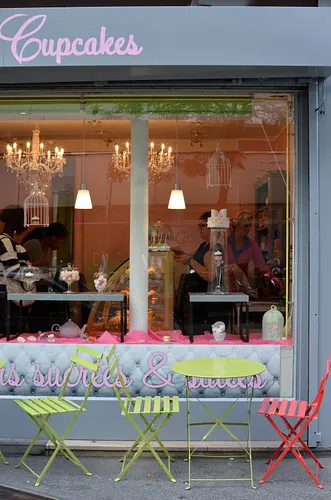Sandy’s Cupcakes Restaurant Shop Paris