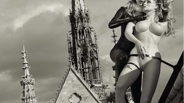 Rose, c'est Paris. Bettina Rheims et Serge Bramly
