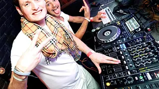 Veille de jour férié w/ Dj Coppola