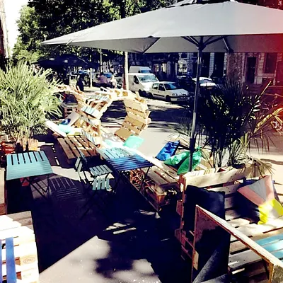 Echelle Un : une nouvelle terrasse s'installe sous la Coulée verte