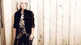 Laura Jones, Amnaye & Les Tontons Diggers