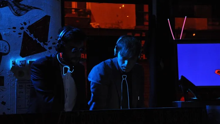 Lundi bleu DJ set in Pigalle