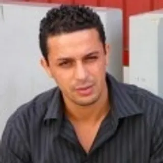 Amine M