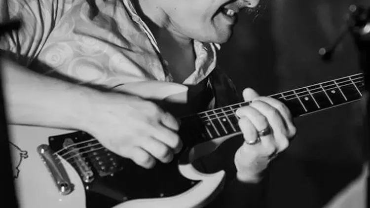 Concert Rock N’mlher- Ich Bin Wallou - Caveau