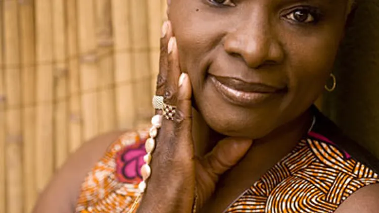 ANGELIQUE KIDJO
