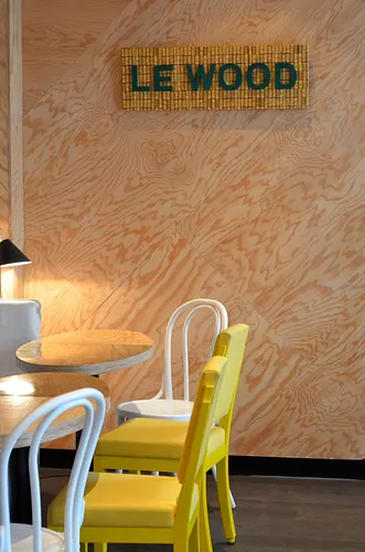 Le Wood Bar Restaurant Paris