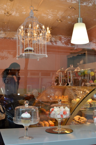 Sandy’s Cupcakes Restaurant Shop Paris