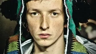 TOTALLY ENORMOUS EXTINCT DINOSAURS