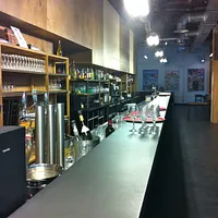 Les Grandes Tables du 104