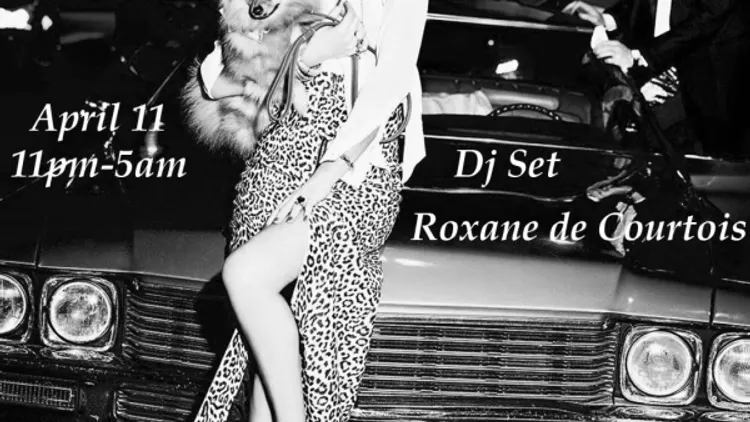 SATURDAY FEELING FREE