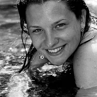 Melanie L