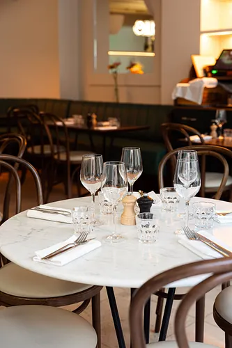 Capsule Restaurant Paris
