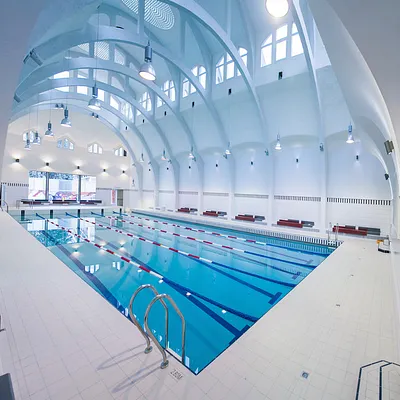 Les 10 plus belles piscines à Paris