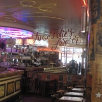 Aux Folies