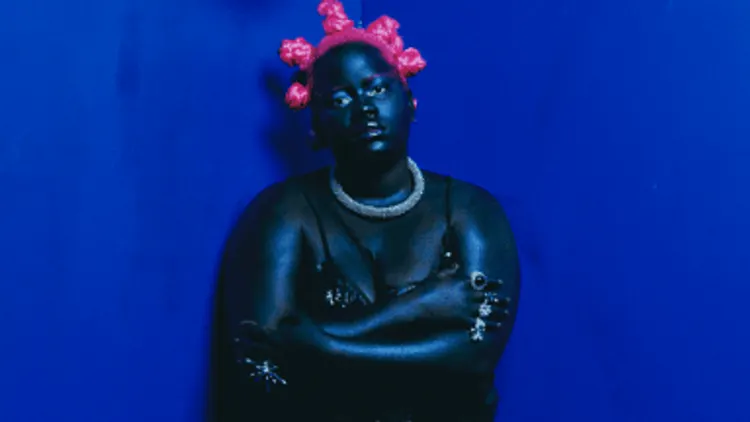 Uzi Freyja + Twende Pamoja