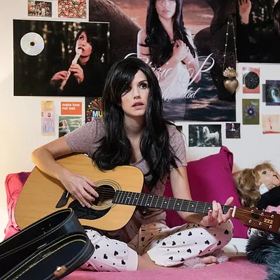 Les Filles d'Aujourd'hui, les parodies hilarantes de Laurence Arné