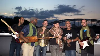 BANIA & Guests
