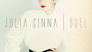 Julia Cinna -  Duel