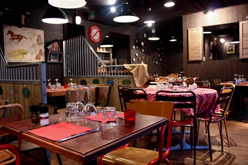 Le Petit Resto dans la Prairie Restaurant Paris