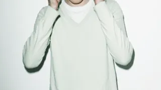 TOM VEK