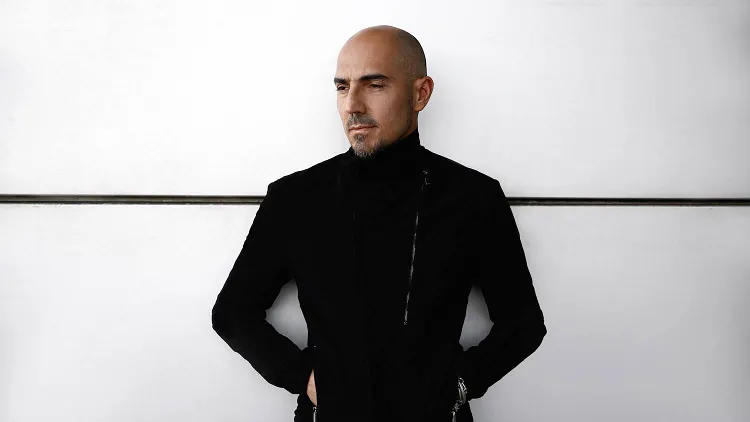 T7 x JAM Night : Sam Paganini