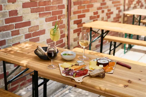 La Halle Flachat Restaurant Bar Asnières-sur-Seine