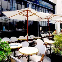 Le Café Lumière
