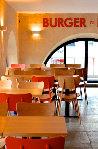 Burger and Fries Restaurant Paris