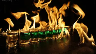 HAPPY HOURS 23H / BAR & CLUB UNTIL 7.00 AM