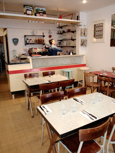 Chez Hipolène Restaurant Shop Paris
