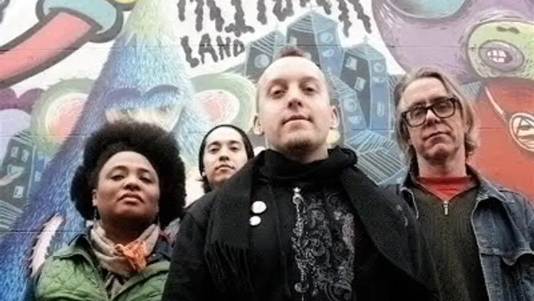 THE BELLRAYS + PARLOR SNAKES