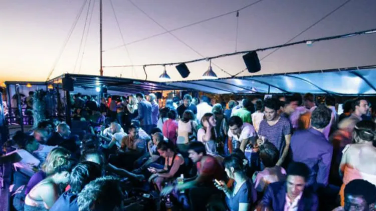 La Sunny Student Boat Party