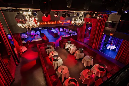 Chez Papillon Club Paris