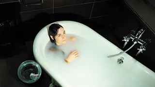 ELLINOA « THE BALLAD OF OPHELIA »