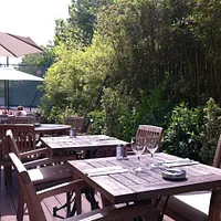 Le K'fé Court