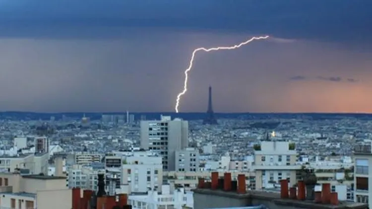 Dernier Orage // L'International