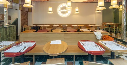 Peppe Martyrs Restaurant Paris