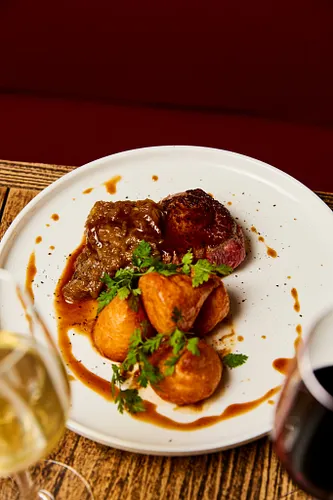 Le Rennequin Restaurant Paris