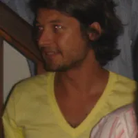 Lhauren A
