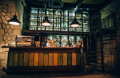 Le Faust Club Restaurant Bar Salle Paris