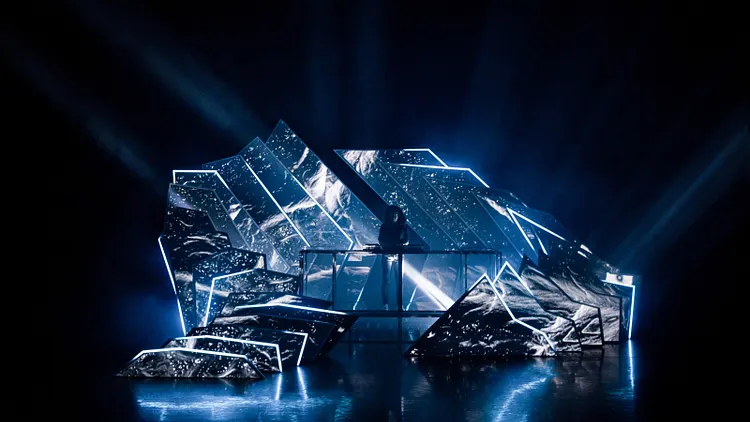 The Absolut Company Creation présente PHYSIS