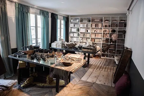 Borgo delle Tovaglie Restaurant Shop Paris