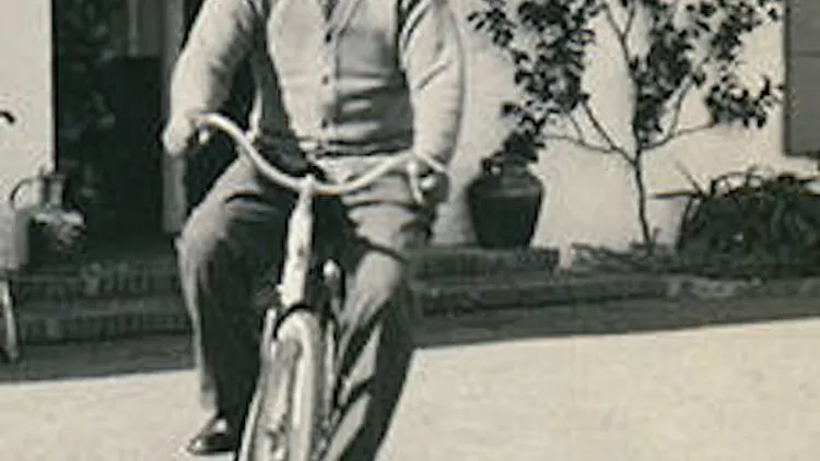 Expo 100 ans de la théorie de la relativité générale