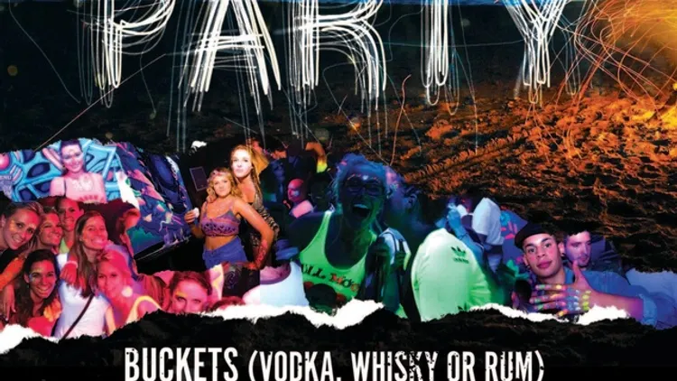 Full Moon Party Belushis Paris GDN