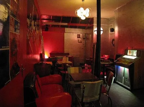 L'UFO Bar Paris