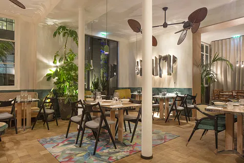 Klay Saint-Sauveur Restaurant Paris