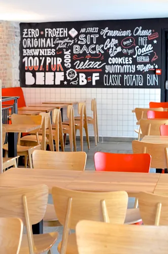Burger and Fries Restaurant Paris